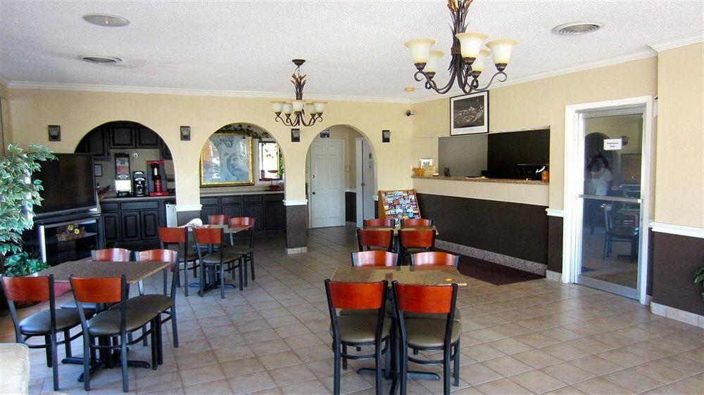 Americas Best Value Inn & Suites Brenham Exterior foto