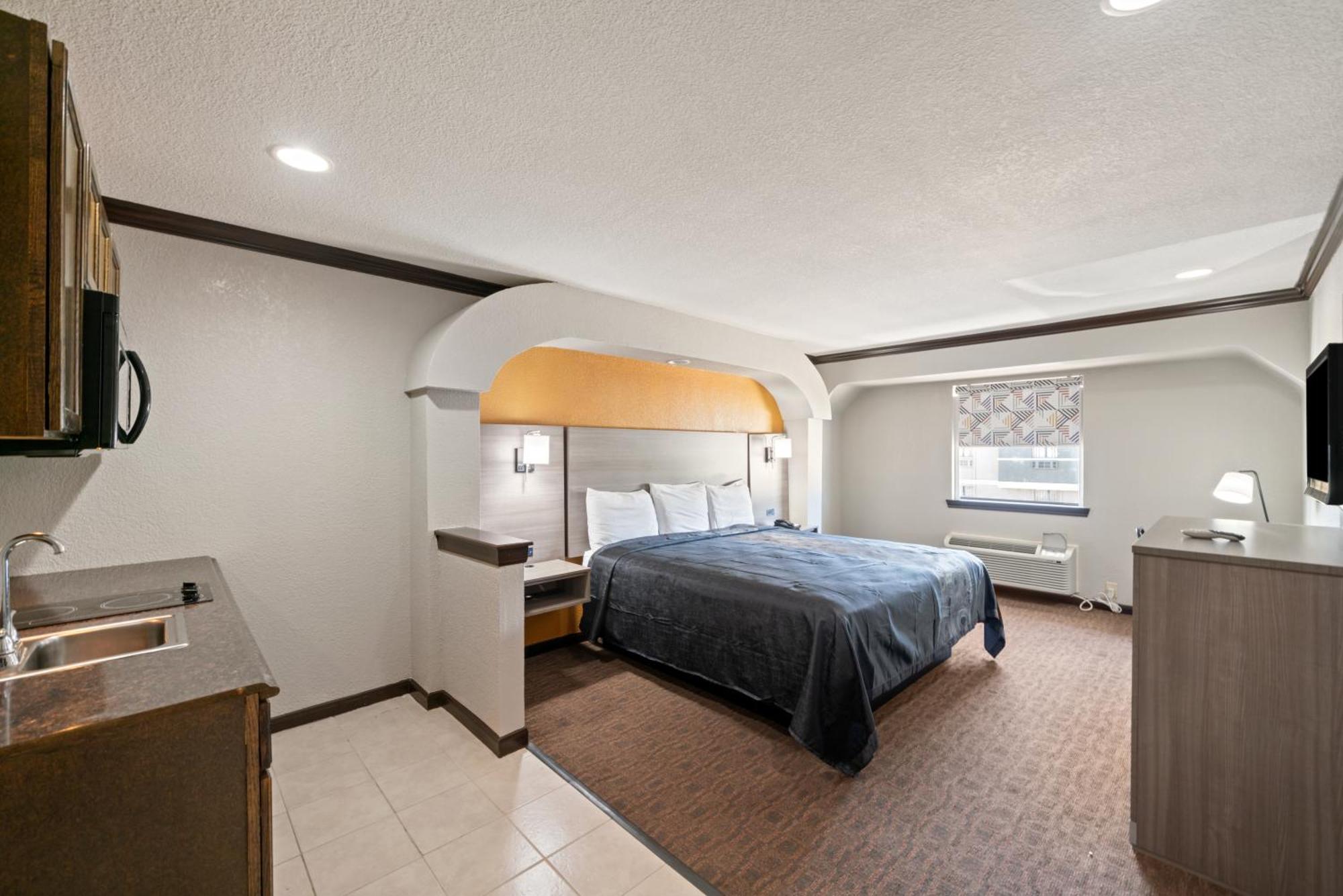 Americas Best Value Inn & Suites Brenham Exterior foto